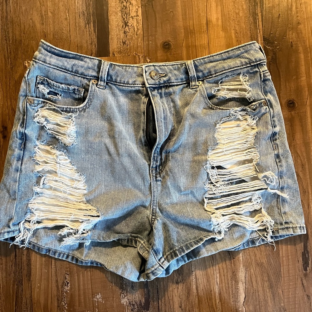 American Eagle Short